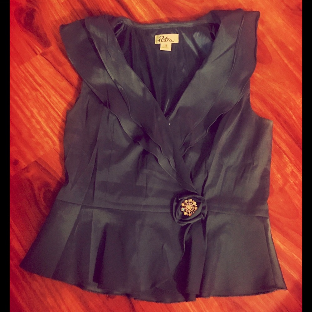 Sleeveless Formal blouse
